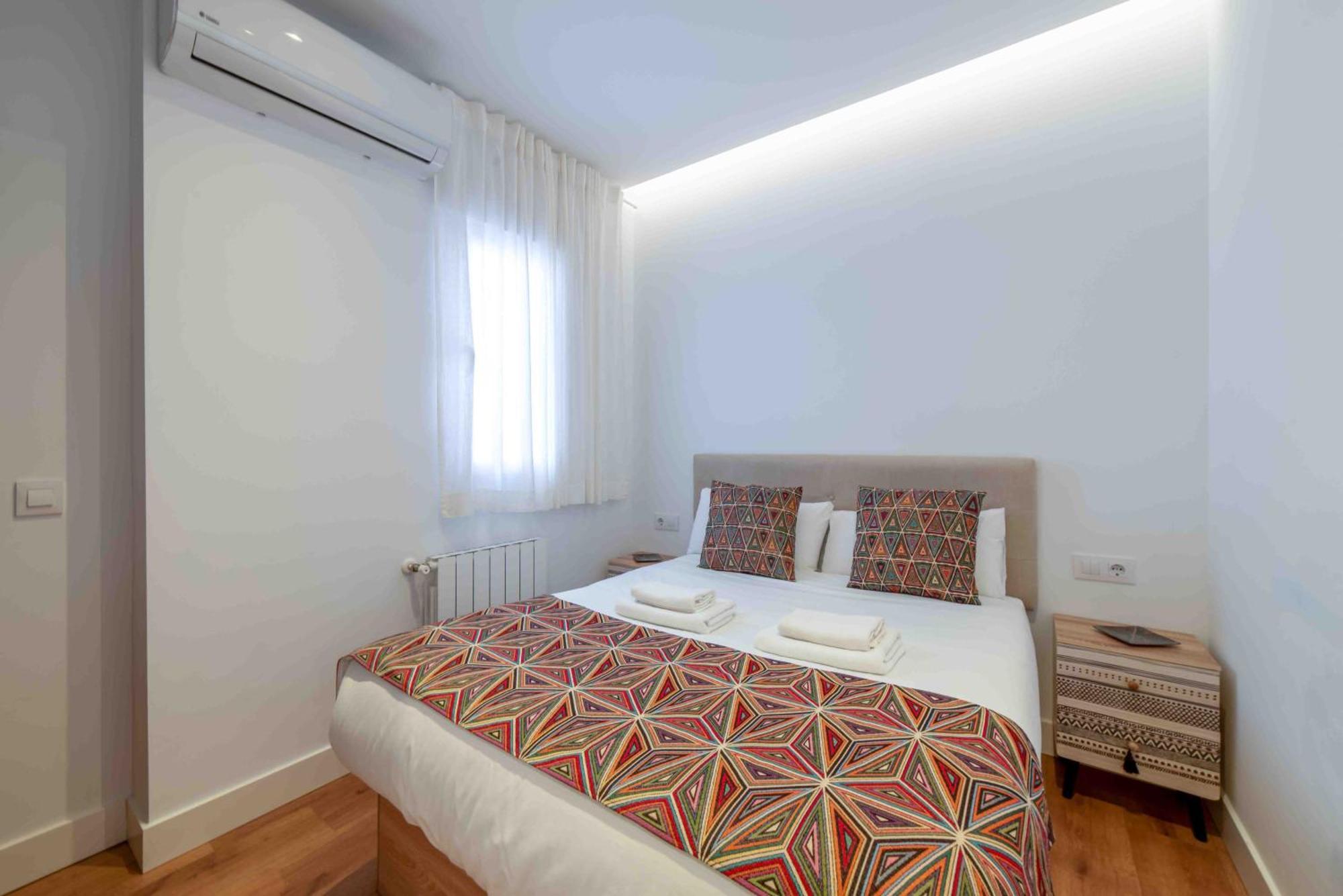 Acogedor Piso En Barrio De Salamanca 2 Hab 2 Bano Madrid Bagian luar foto
